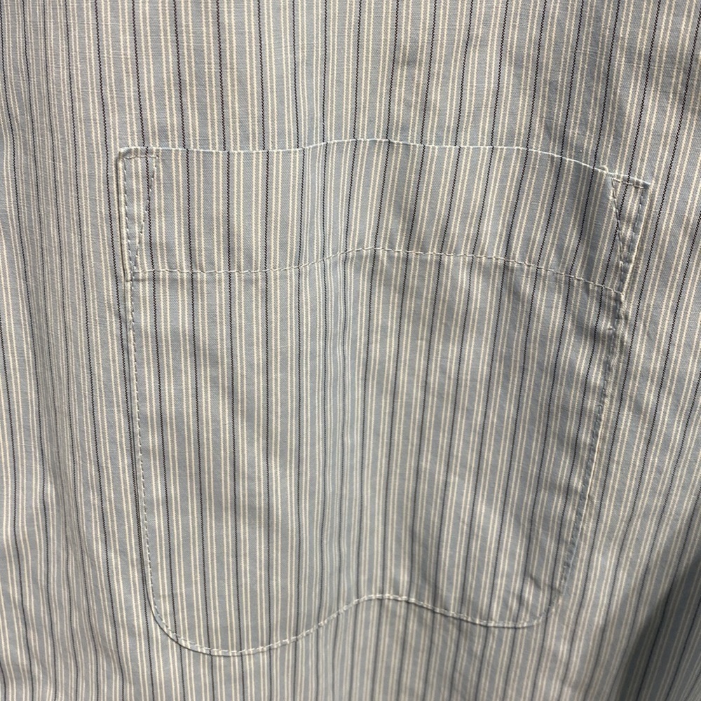 Docker’s men’s shirt - Picture 3 of 3